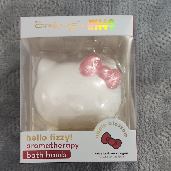 Hello Kitty Other - Hello Kitty Pink Bow Aromatherapy Bath Bomb
